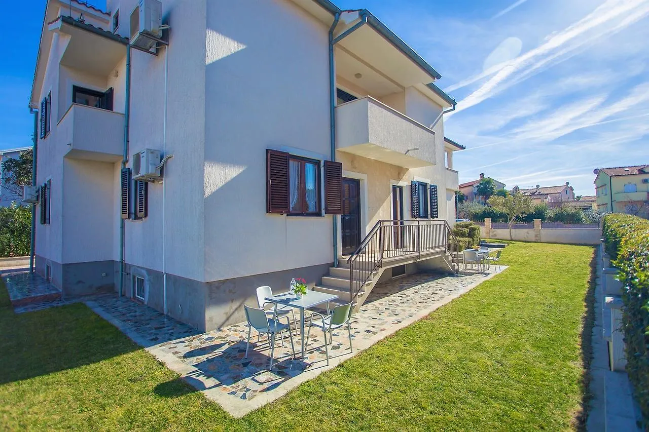Hotel Punta B Porec 3*,  Croazia